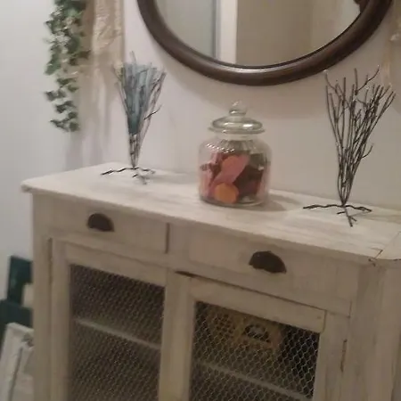 Semesterbostad La Petite Maison Dans Bretigny Beaumont (Vienne)